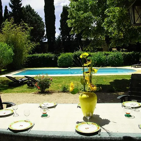 Les Angles Sleeps 10 Pool Les Angles (Gard)